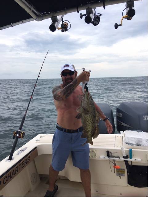 DEAN SPORTIN DINNER TONIGHT W CAPT JOHN